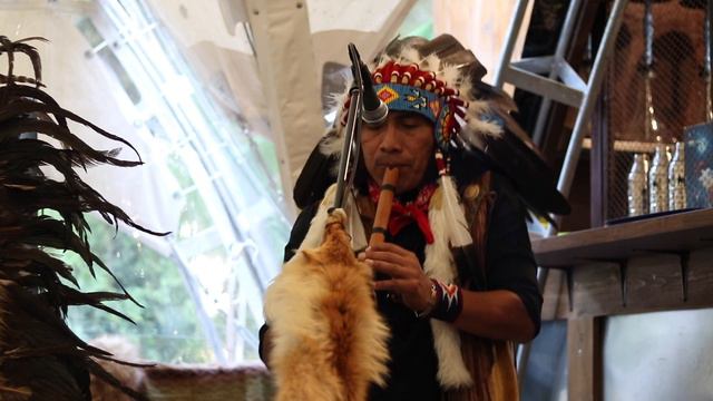 Индейцы в Селятино. У посетителей кафе Шок. смотреть онлайн