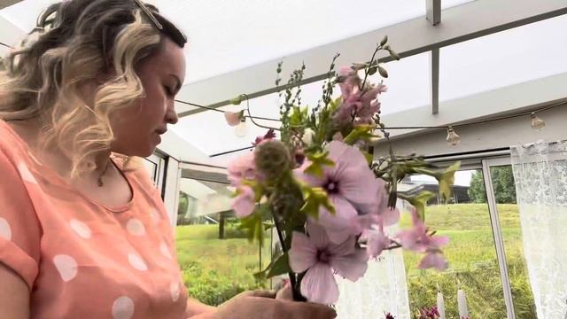 Букет из цветов с моего сада. Розовый букет смотреть онлайн