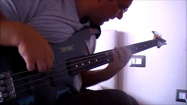 Bass Solo in "Jaco" Song by Pat Metheny Group Live '77 смотреть онлайн