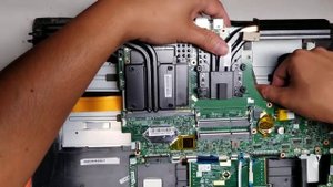 MSI GT72 2QE Dominator Pro Disassembly RAM SSD Hard Drive Upgrade Repair Part 2