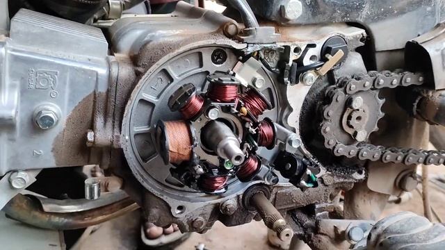 Engine Oil Leakage From  BikeHonda CD 70 Magnet Seal Leakage In Urdu