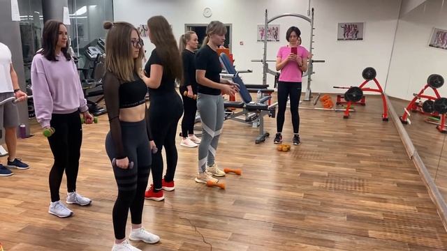 Сгибание на бицепс смотреть онлайн