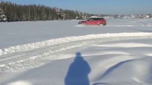 Джили Атлас 2.4 по сугробам.