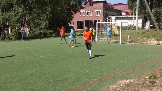 В Калужской области сотрудники полиции и воспитанники подшефного учреждения сыграли в футбол