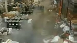 Падение стеллажа.Второе день рождения