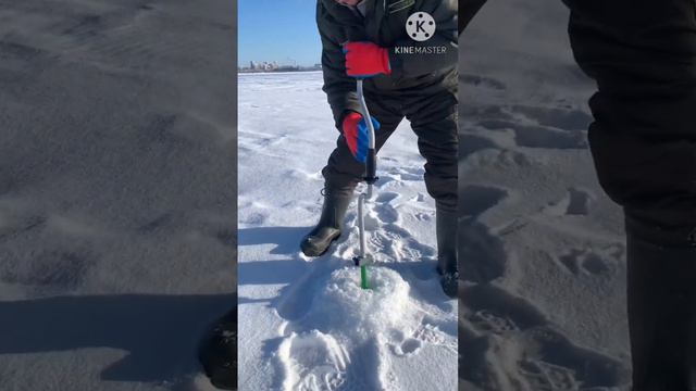 Правильное бурение лунок смотреть онлайн