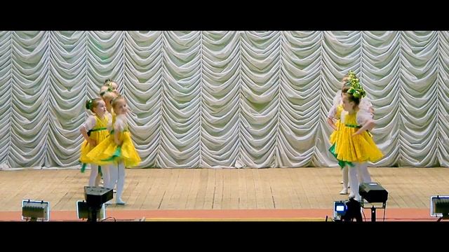 Крапива лебеда. - Dance Video Channel смотреть онлайн