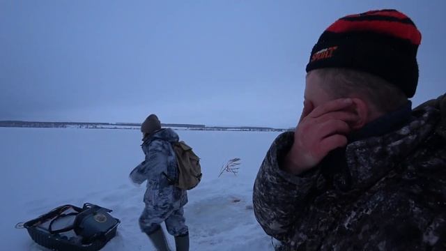 ЗИМНЯЯ РЫБАЛКА 2023! НА РЫБАЛКУ С ДРУЗЬЯМИ! ЖЕРЛИЦЫ ПРОСТОЯЛИ БОЛЬШЕ СУТОК! ПОЙМАЛ ЧЕРНУЮ ЩУКУ! смотреть онлайн