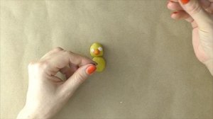 Цыпленок из пластилина