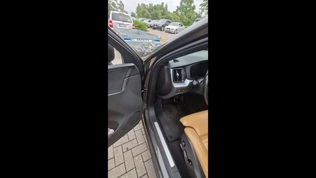 Автомобильный аукцион KVD в Швеции. Покупка Volvo ХС60 D4 AWD 2019г и доставка в Латвию. смотреть онлайн