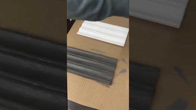 Нанесение Decorazza Alcantara на стеновые панели