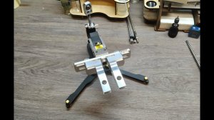 ЛАПКИ!!! ( Подставка TSPROF Pioneer, складная ).