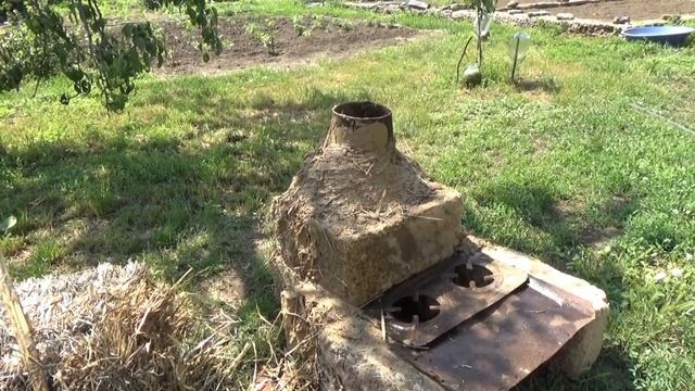 Как построить дворовую  печь  за пять минут своими руками ? #печьдлядачи  #печьизсамана#печьизглины