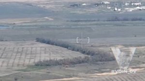 Автомобиль ВСУ подорвался на российской мине на своих же позициях.mp4