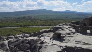 Грузия пещерный город Вардзия //(Vardzia, Georgia)