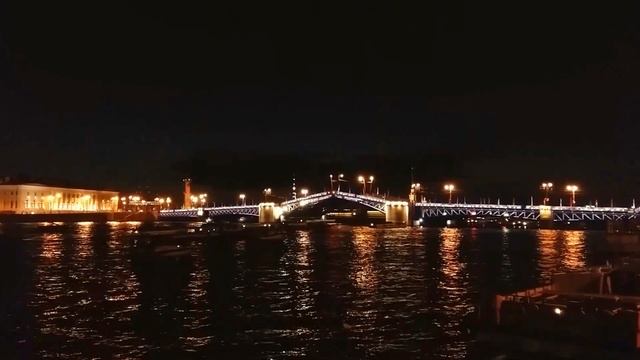 РАЗВОДНЫЕ МОСТЫ В ПИТЕРЕ