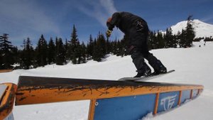 2015 Burton Parkitect Snowboard Rider Review - Tactics.com