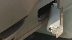 Замена лампочки в багажнике prius 20