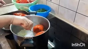 Маринованный красный перец