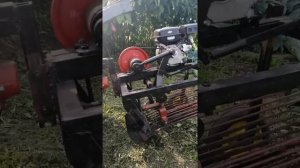 Картофелекопалка с двигателем