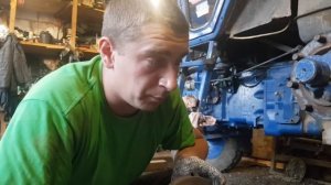 Трактор мтз-80,МтЗ-82 очень интересный и странный случай( были тормоза и за ночь пропали)