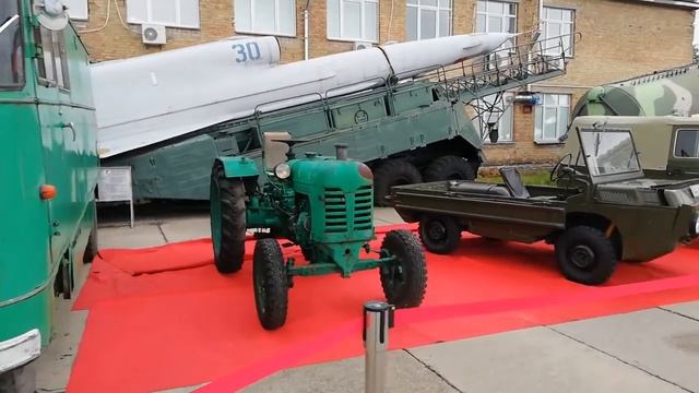Выставка ретро автомобилей | Ретро автомобили в Киеве | Old Car Land 2021 в Украине