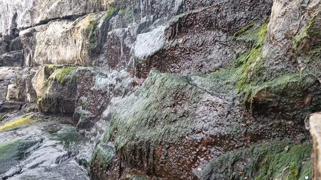 White noise of a waterfall. Журчание воды. Музыка для сна. смотреть онлайн
