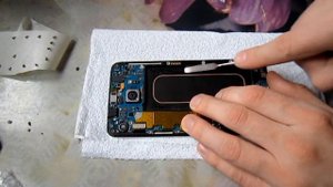 Samsung Galaxy S6 Edge plus (g928F) не включается. Замена АКБ и задней крышки