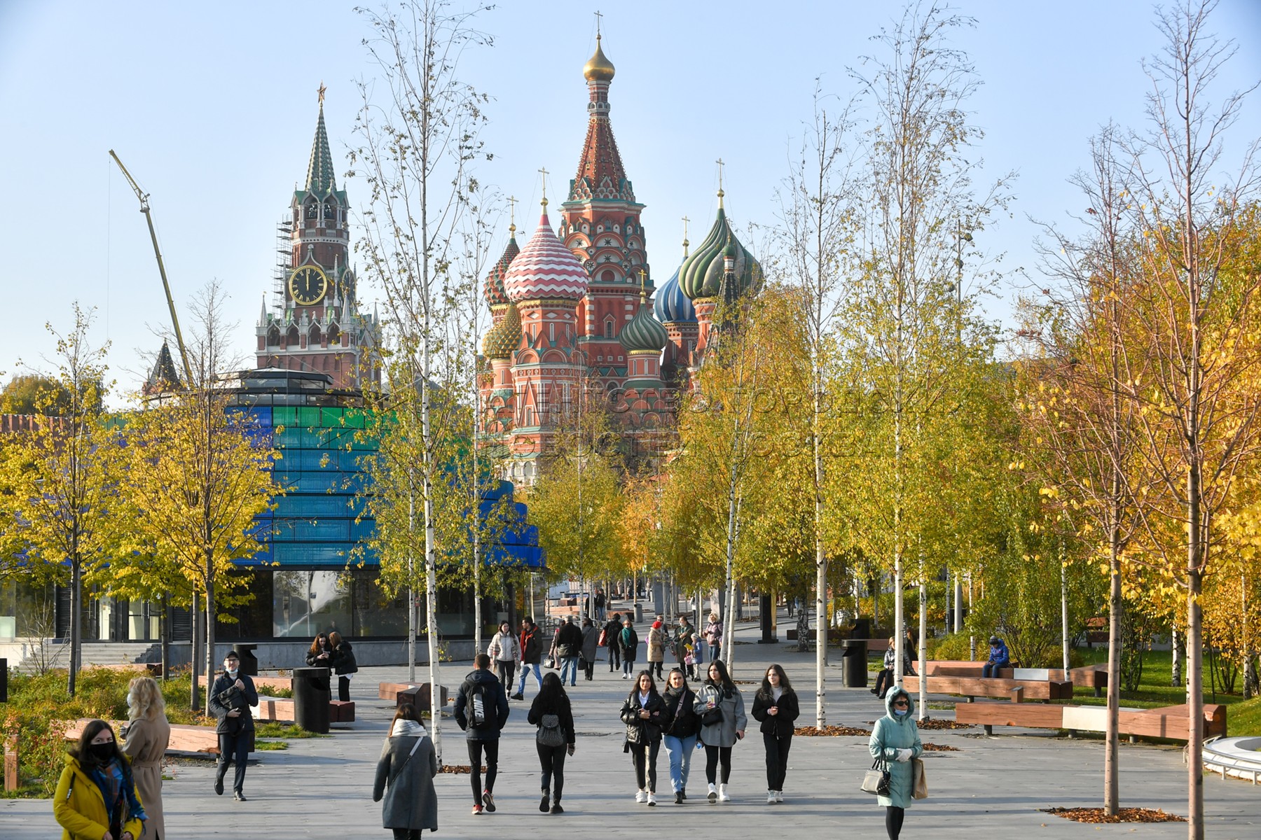 Космические аппараты и наземные станции для прогнозирования погоды
