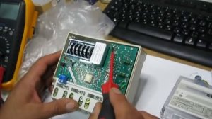 как обмануть электронный счетчик.avi