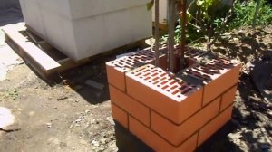 Делаем опорный столб из кирпича