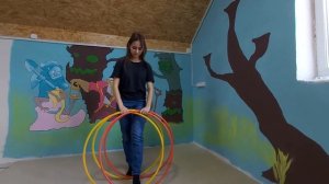 Учимся крутить обруч "Интересные элементы"
