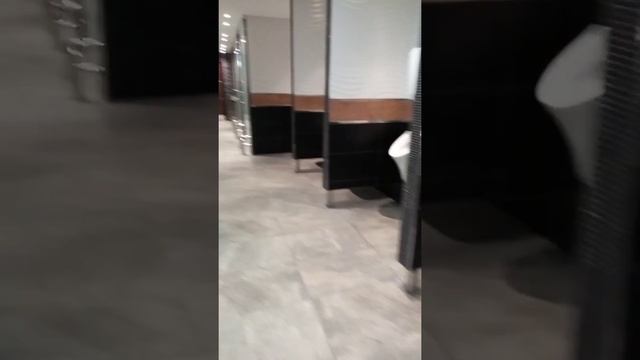 Amazing toilet in London Gatwick Airport (LGW)