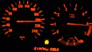 BMW E39 528i acceleration