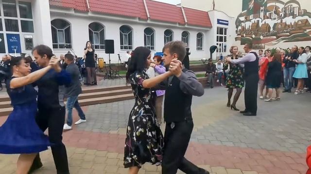 Танго Взглядов, Танго Плеч, Танго Самых Лучших Встреч!