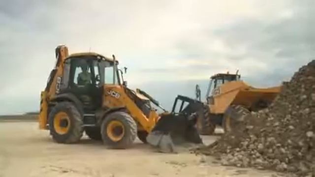 Экскаватор-погрузчик JCB 3CX