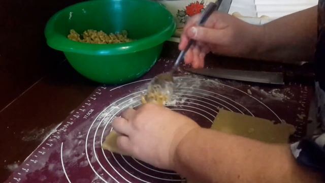 Ореховые подковки к чаю. Очень нежные и очень вкусные? смотреть онлайн