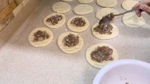 Қазақша рецепт.Татарские пирожки с мясом и картошкой или как приготовить Эчпочмаки треугольники.