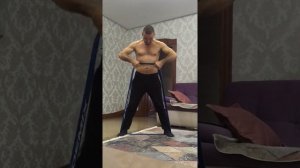 Держите в 50 мышцы в тонусе