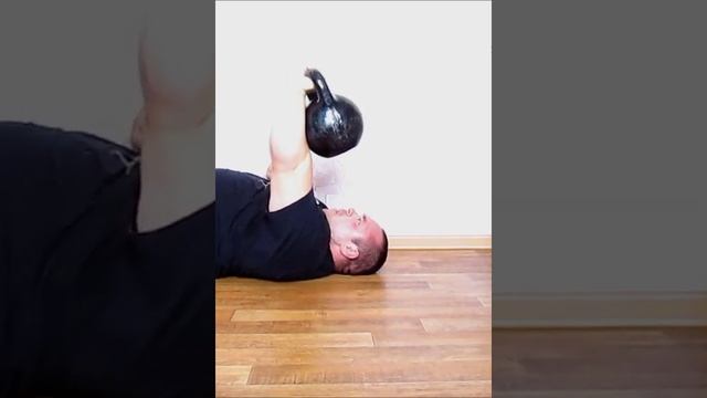 Французский жим с гирей 32 кг на 17 раз - Ламонов Владимир. Французский жим лежа смотреть онлайн