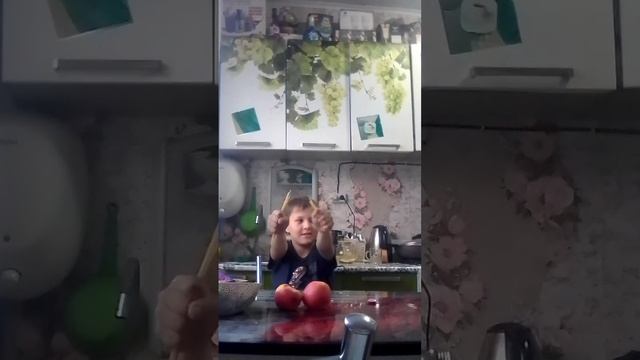 Я сломал Спагетти в 9.00 время утра пж подпишитесь на мой канал смотреть онлайн