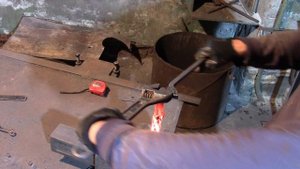 Торсион и декоративное скручивание металла из прутков с разной фактурой