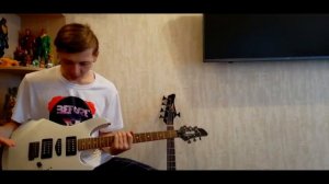 Смотрю на гитару Yamaha RGX121Z и говорю что то на протяжение 3 минут