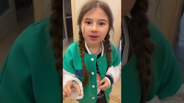 КАК УВЕЛИЧИТЬ ГУБЫ??? #shorts смотреть онлайн