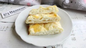 Сладкий рулет из лаваша с творогом в духовке