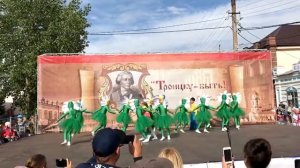 первый танец "РОМАШКИ"10.06.2018 ДЕНЬ ГОРОДА