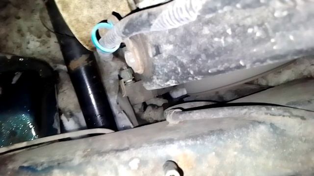 Избежал дтп с помощью сугроба. И успел на работу. смотреть онлайн