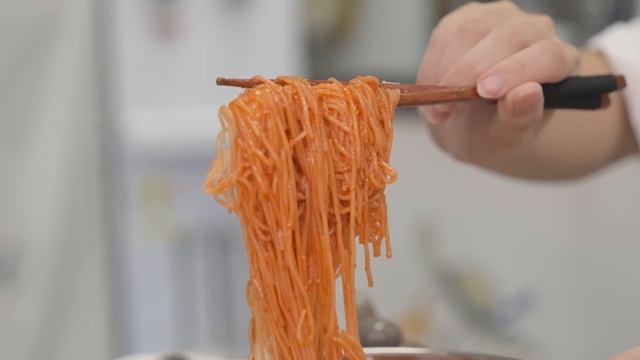 이게 1인분 맞아요..??기본 양도 많은데 곱빼기 추가도 공짜래요! 잔치국수+비빔국수+김밥+콩국수 국수먹방