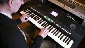 PSR S 650 Yamaha.Style Sternen fox.2012..mp4