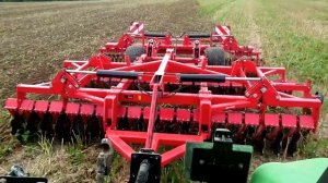 ПРИЦЕПНАЯ ДИСКОВАЯ БОРОНА Quivogne DISKATOR 610